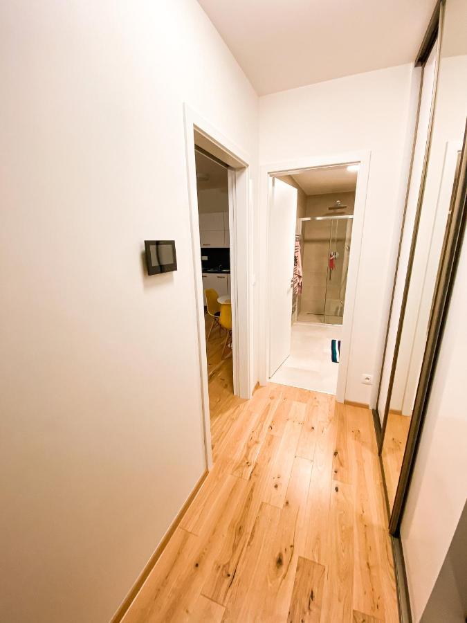 Lovely Studio Apartment, Free Parking 1,55 Hight Πράγα Εξωτερικό φωτογραφία
