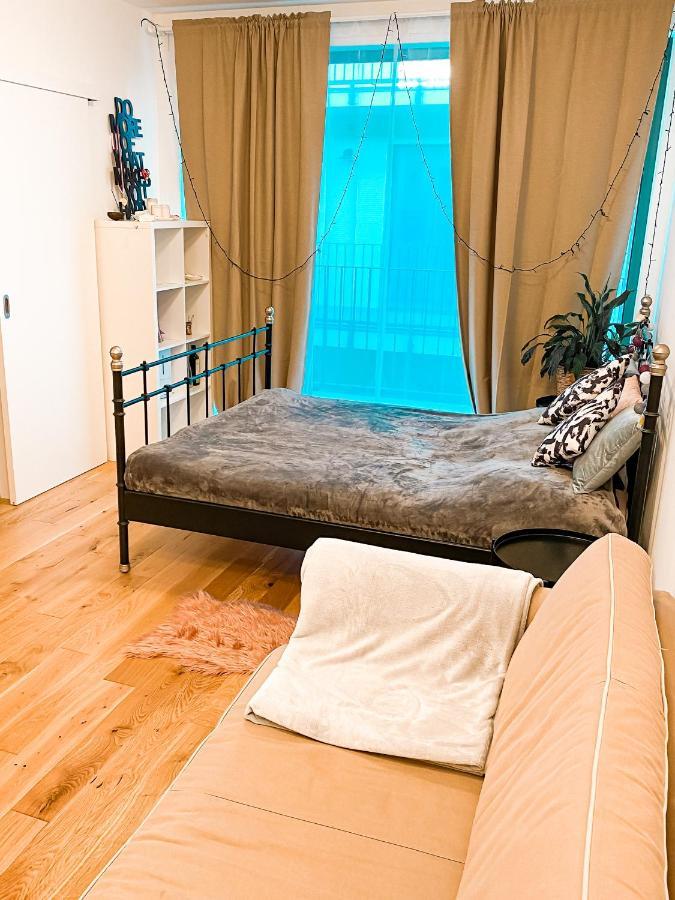 Lovely Studio Apartment, Free Parking 1,55 Hight Πράγα Εξωτερικό φωτογραφία