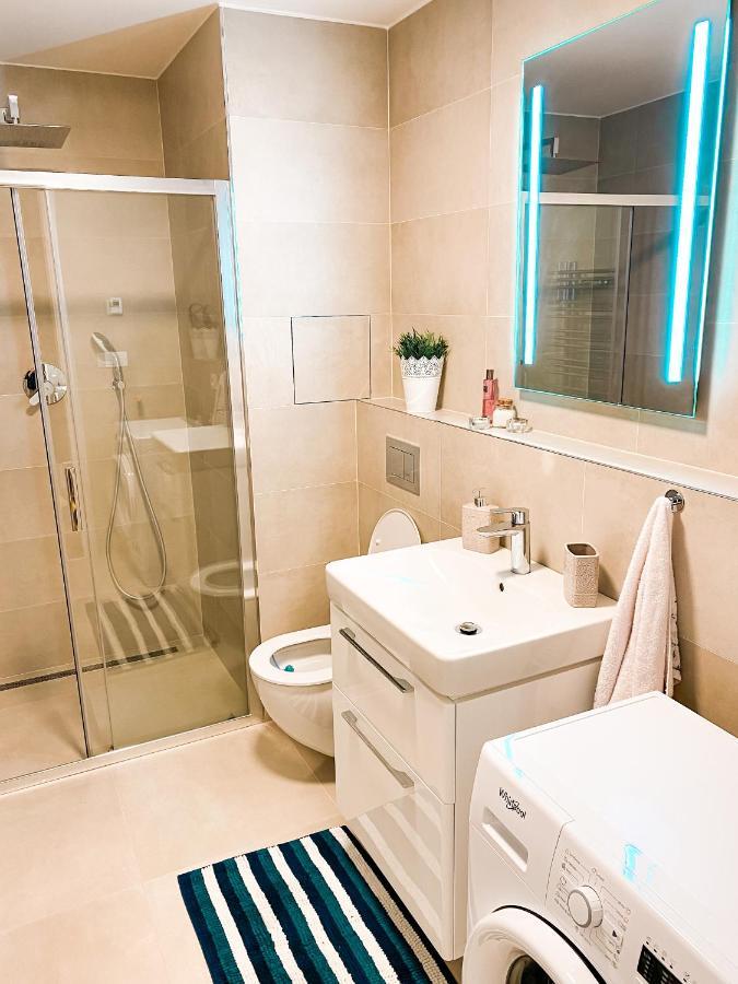 Lovely Studio Apartment, Free Parking 1,55 Hight Πράγα Εξωτερικό φωτογραφία
