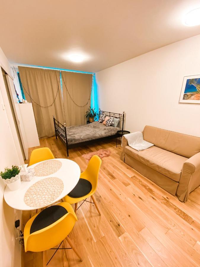 Lovely Studio Apartment, Free Parking 1,55 Hight Πράγα Εξωτερικό φωτογραφία