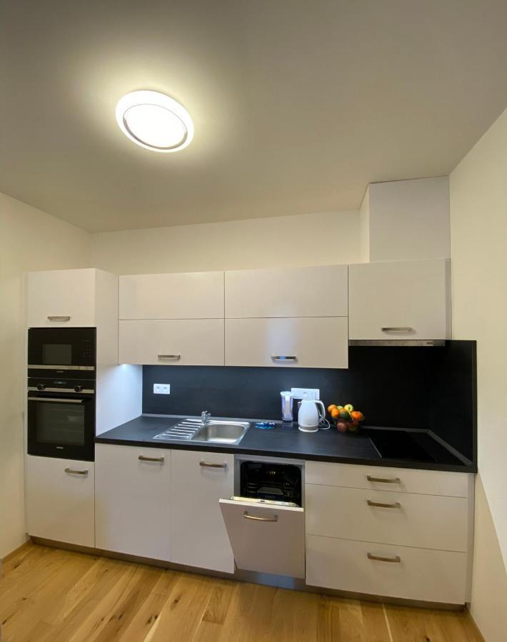 Lovely Studio Apartment, Free Parking 1,55 Hight Πράγα Εξωτερικό φωτογραφία