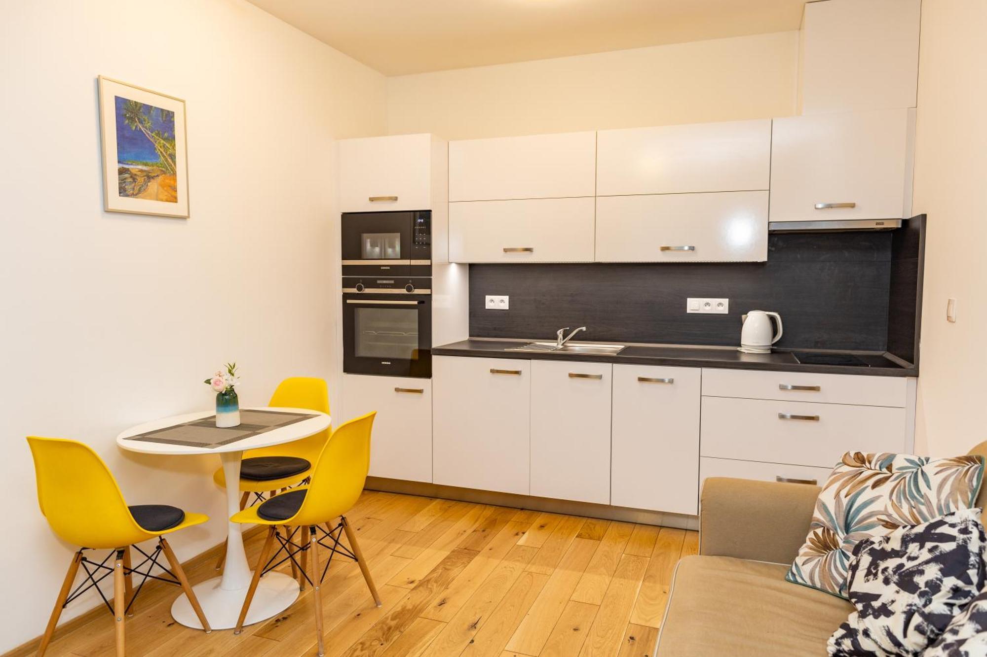 Lovely Studio Apartment, Free Parking 1,55 Hight Πράγα Εξωτερικό φωτογραφία