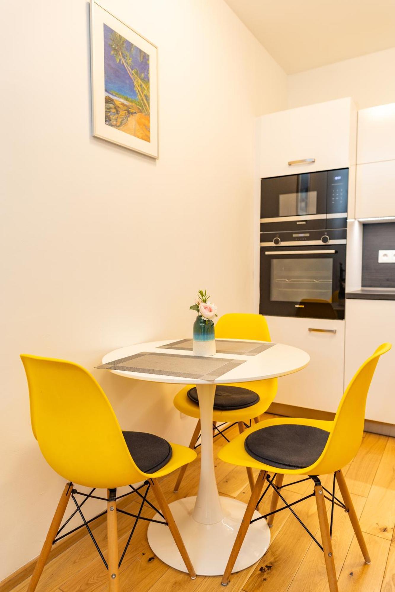Lovely Studio Apartment, Free Parking 1,55 Hight Πράγα Εξωτερικό φωτογραφία